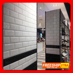 Alternative view of Gạch thanh mosaic đen lượn sóng VINT04